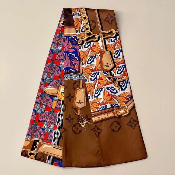 100% Silk Equestrian & Heritage Charm Skinny Scarf / Twilly - Picture 6 of 6